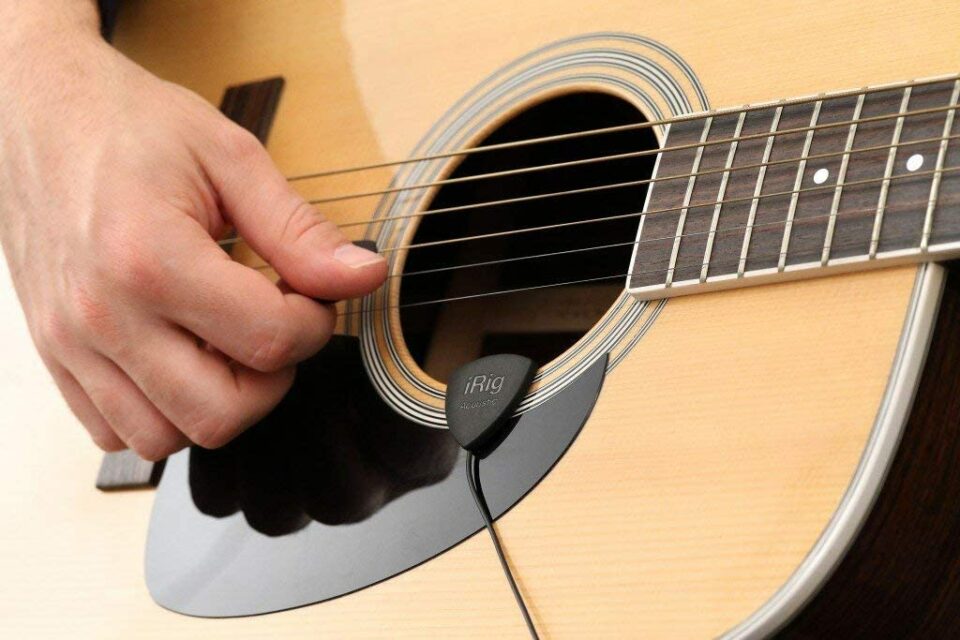 The Top 10 Microphones for Acoustic Guitars Guitar Space