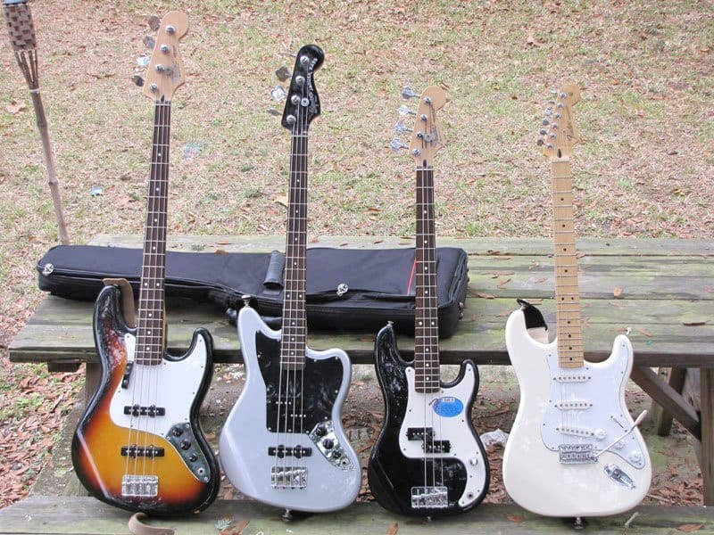 short fret bass guitars