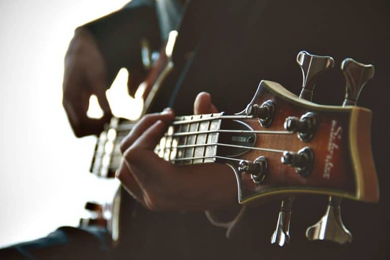6 Best YouTube Channels for Free Guitar Lessons Guitar Space