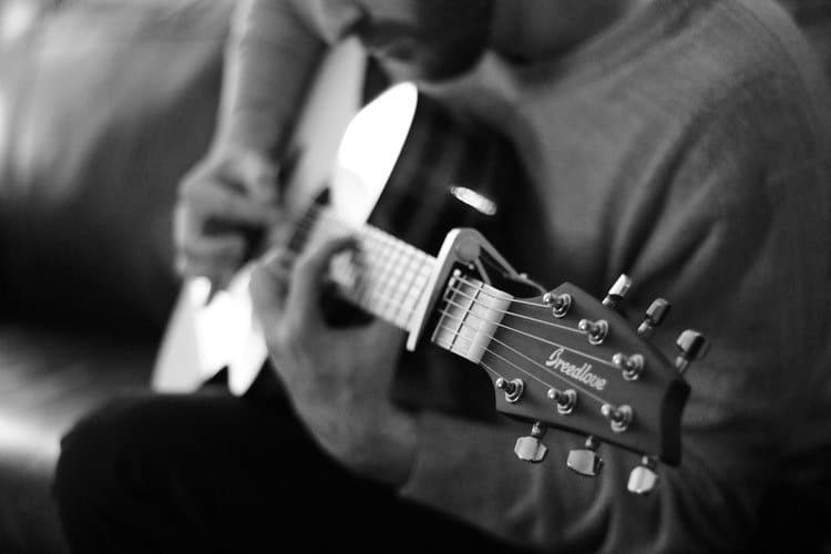 How To Learn Guitar: A Step-by-Step Guide for Beginners