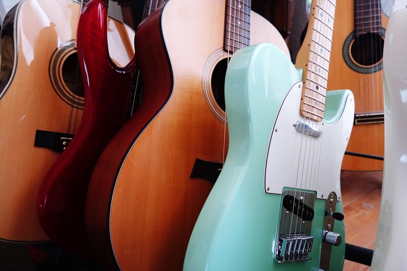 Your Guide to the 10 Guitar Sizes